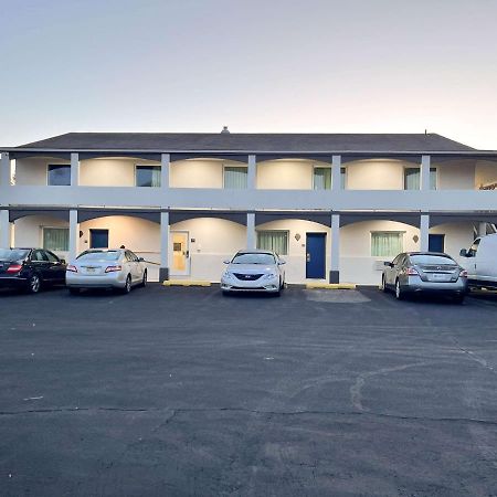 Motel 6 ويليامزتاون المظهر الخارجي الصورة