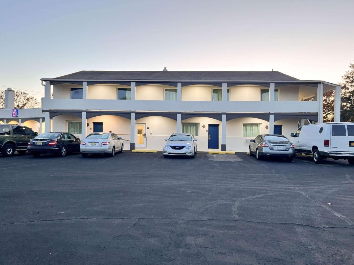 Motel 6 ويليامزتاون المظهر الخارجي الصورة